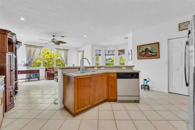 18081 SW 33rd St, Miramar, FL 33029