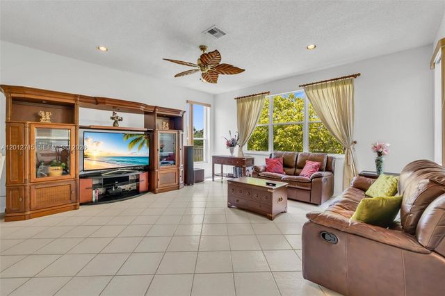 18081 SW 33rd St, Miramar, FL 33029