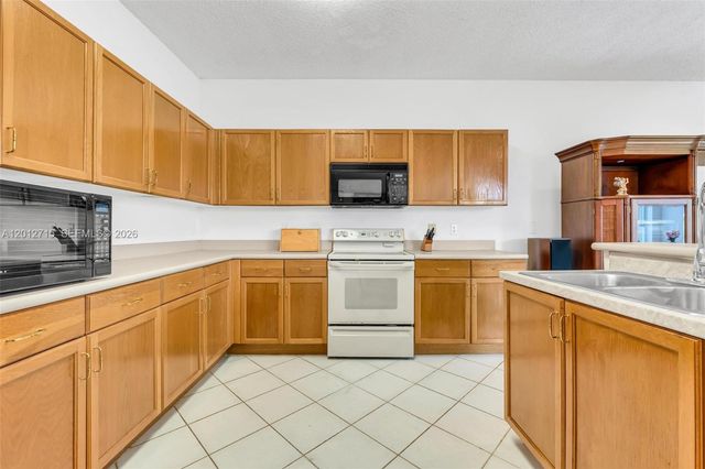 18081 SW 33rd St, Miramar, FL 33029