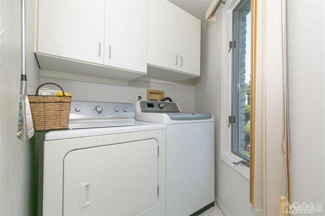 15 Gallo Way, Edison, NJ 08820