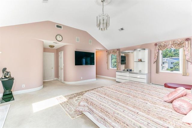 15 Gallo Way, Edison, NJ 08820