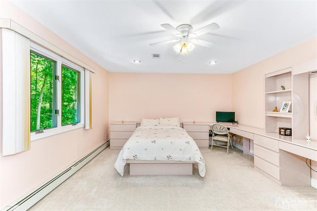 15 Gallo Way, Edison, NJ 08820