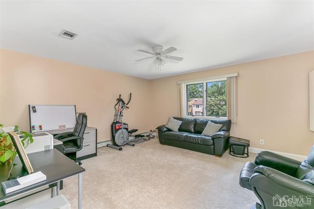 15 Gallo Way, Edison, NJ 08820