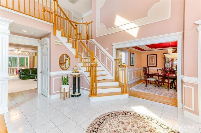15 Gallo Way, Edison, NJ 08820