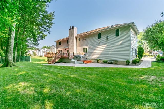 15 Gallo Way, Edison, NJ 08820