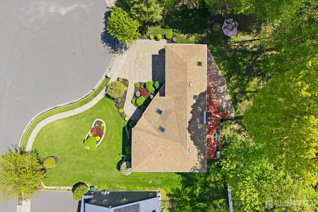 15 Gallo Way, Edison, NJ 08820