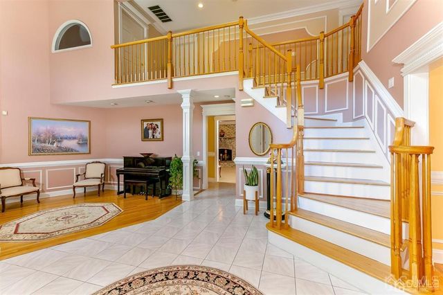 15 Gallo Way, Edison, NJ 08820
