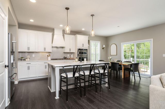 1423 Leesland Drive, Westerville, OH 43081