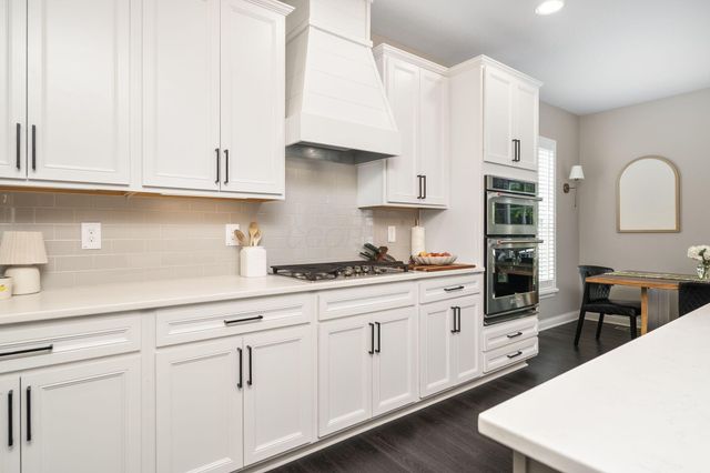 1423 Leesland Drive, Westerville, OH 43081