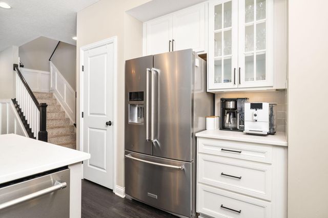 1423 Leesland Drive, Westerville, OH 43081