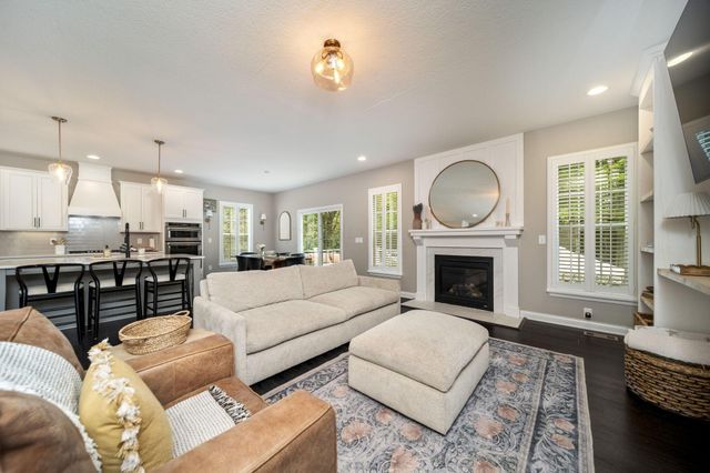 1423 Leesland Drive, Westerville, OH 43081