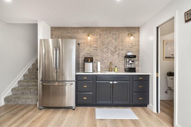 1423 Leesland Drive, Westerville, OH 43081