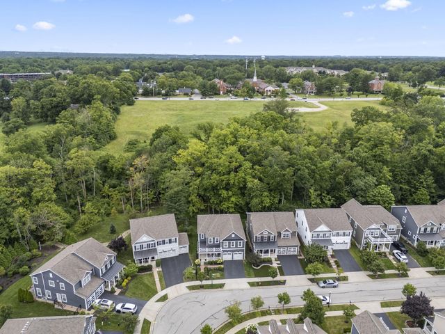 1423 Leesland Drive, Westerville, OH 43081