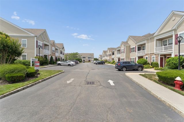 17 Strangford Court 109, Oceanside, NY 11572