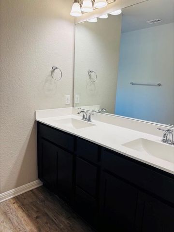 1312 Bear Peak LN, Pflugerville, TX 78660