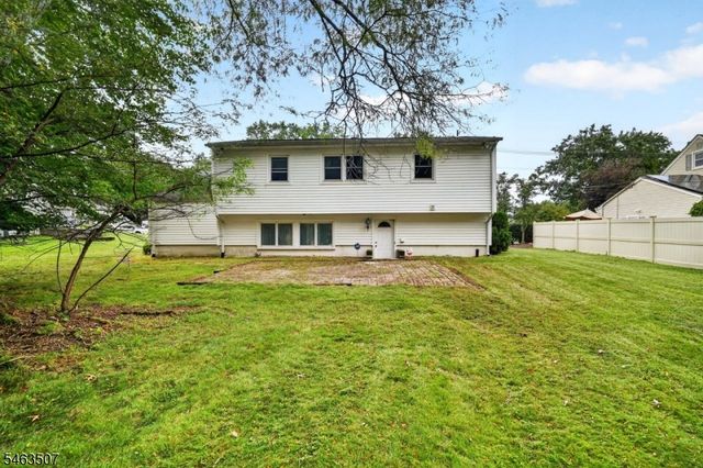 38 Sherwood Ave, East Brunswick Twp., NJ 08816