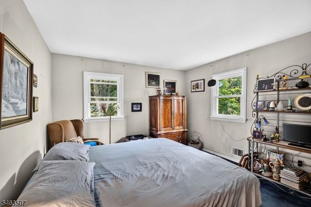 38 Sherwood Ave, East Brunswick Twp., NJ 08816