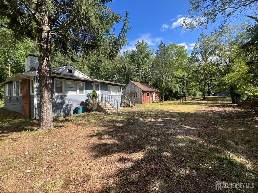 138 Disbrow Hill Road, Millstone, NJ 08535