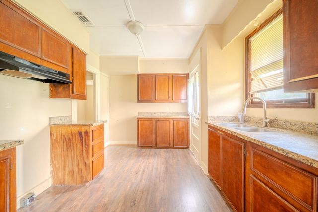 603 N Resident Street, Wharton, TX 77488