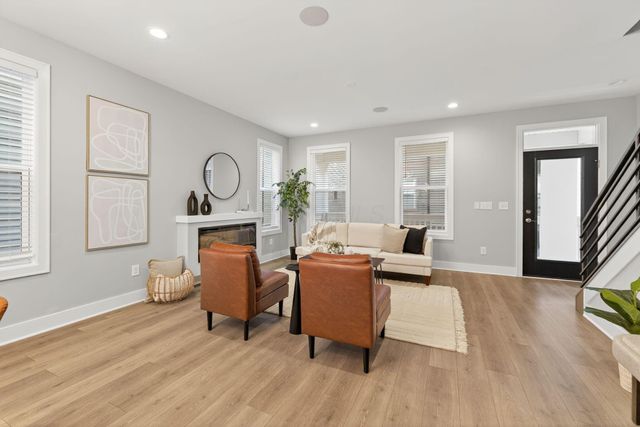 1239 Cromartie Lane, X, Columbus, OH 43201