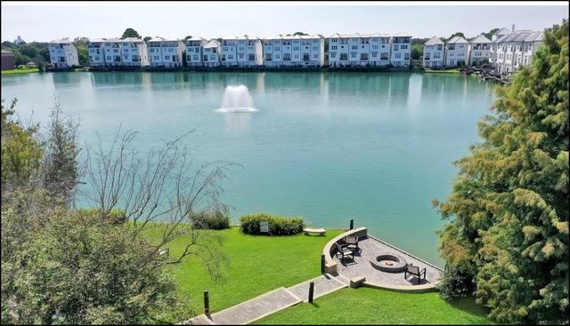 2226 Hilshire Lake Drive, Houston, TX 77080