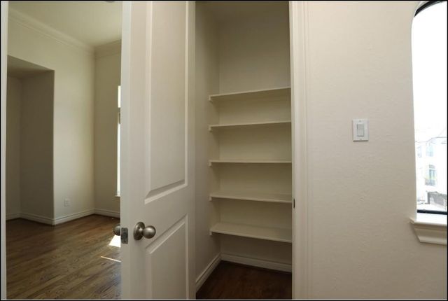 2226 Hilshire Lake Drive, Houston, TX 77080