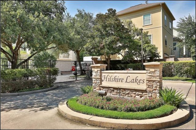 2226 Hilshire Lake Drive, Houston, TX 77080