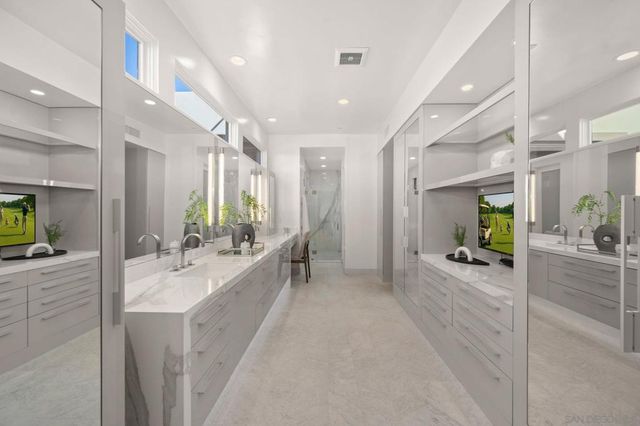 6968 Saint Andrews Rd, Rancho Santa Fe, CA 92067