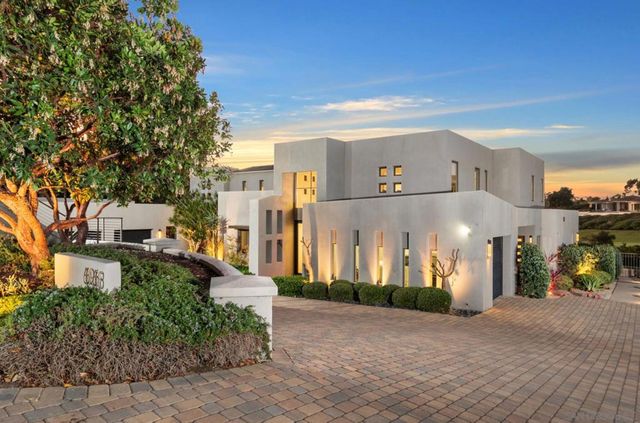 6968 Saint Andrews Rd, Rancho Santa Fe, CA 92067