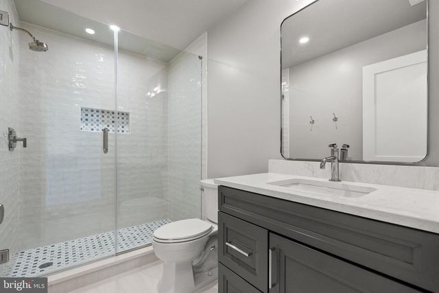 5108 52ND CT NW, Washington, DC 20016