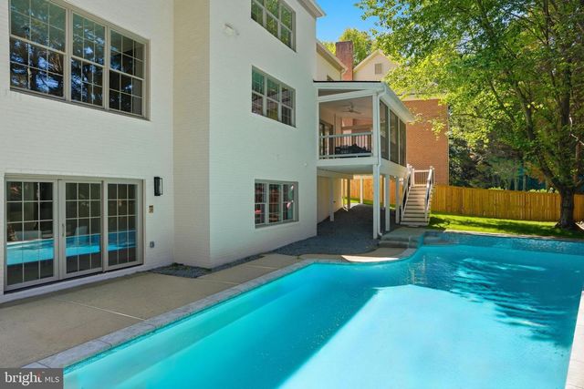 5108 52ND CT NW, Washington, DC 20016