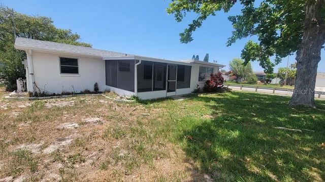 9202 SUFFOLK LANE, Port Richey, FL 34668
