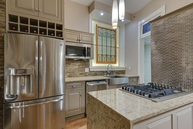 1210 N ASTOR Street 1A, Chicago, IL 60610