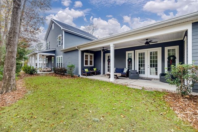 414 Ridgewood Park Drive S, Richmond Hill, GA 31324