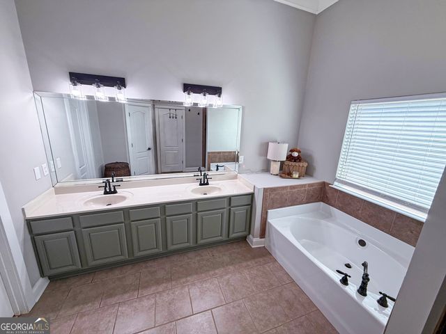 361 Lake Vista Drive, Jefferson, GA 30549