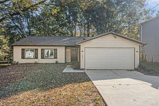 2154 SCARBROUGH Drive, Stone Mountain, GA 30088