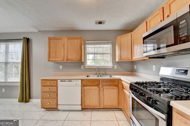 225 DAIRYLAND Drive, Covington, GA 30016