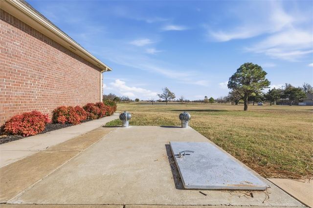 7001 S Cimarron Road, Yukon, OK 73099