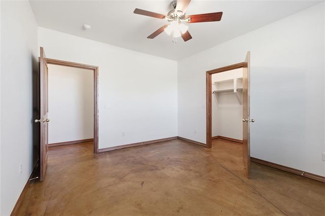 7001 S Cimarron Road, Yukon, OK 73099