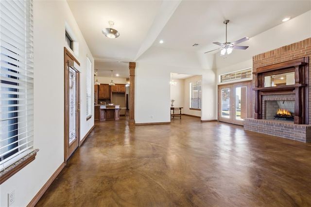 7001 S Cimarron Road, Yukon, OK 73099