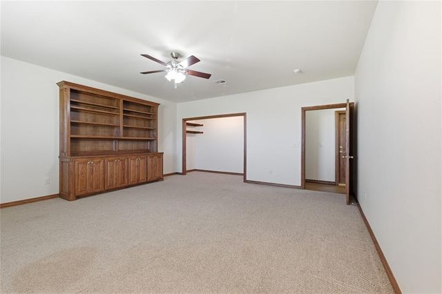 7001 S Cimarron Road, Yukon, OK 73099