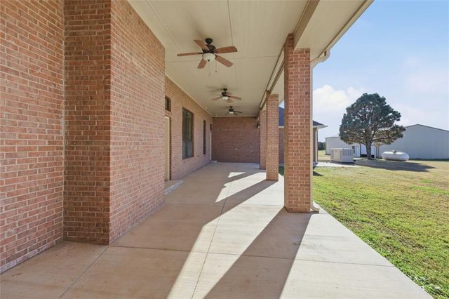 7001 S Cimarron Road, Yukon, OK 73099