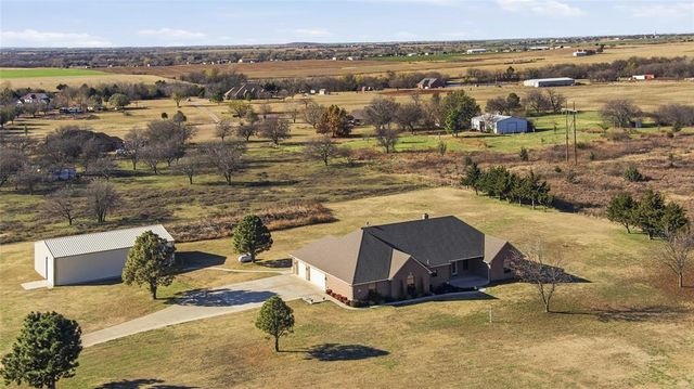 7001 S Cimarron Road, Yukon, OK 73099