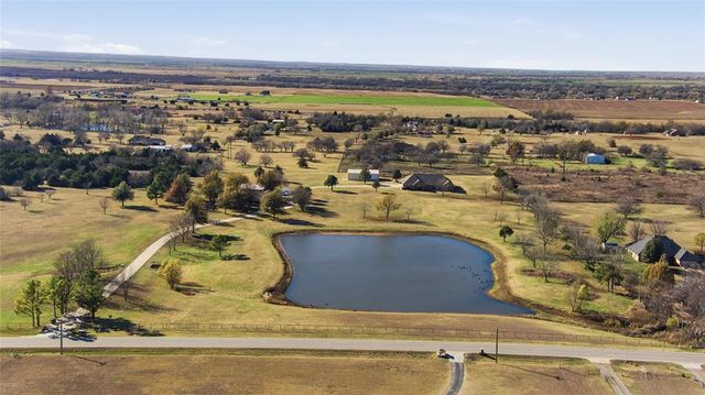 7001 S Cimarron Road, Yukon, OK 73099