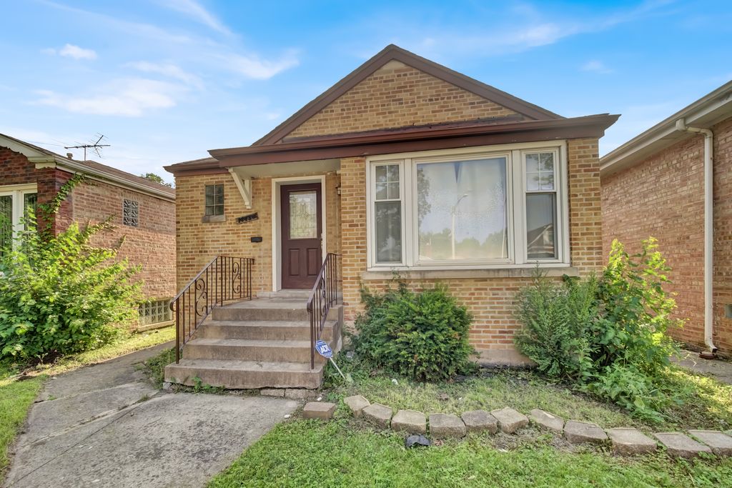 14424 S Lowe Avenue, Riverdale, IL 60827