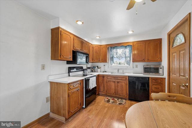 716 BROOKE CIR, Morton, PA 19070