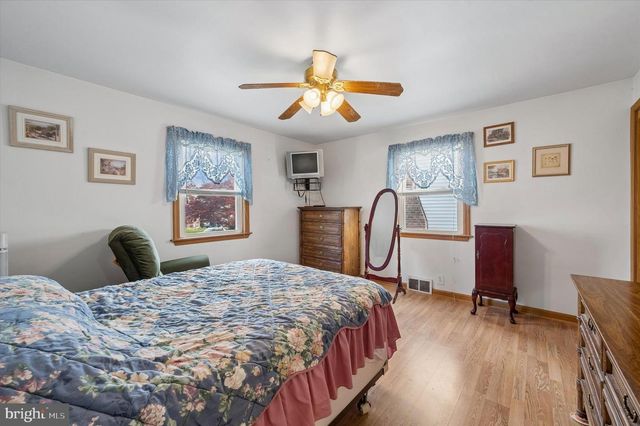 716 BROOKE CIR, Morton, PA 19070