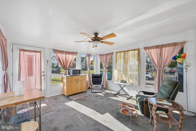 716 BROOKE CIR, Morton, PA 19070