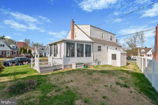 716 BROOKE CIR, Morton, PA 19070