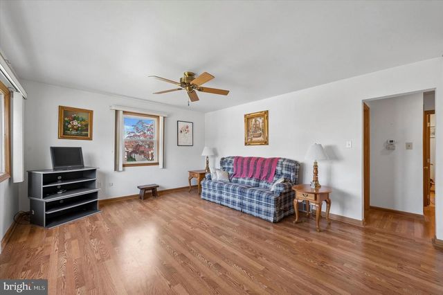 716 BROOKE CIR, Morton, PA 19070